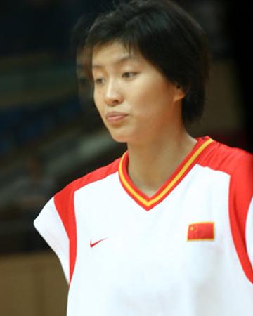 和姚明结婚，退役安置体育局的叶莉发展如何？年薪多少？