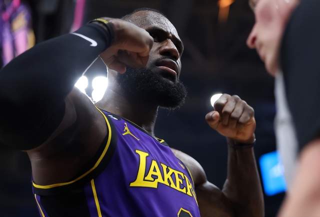 NBA首轮或爆4冷门！湖人有望黑7，大黑马恐出局，小卡1V4有戏