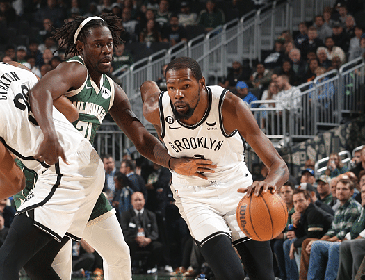 篮网双巨空砍60分：杜兰特恶犯吃T纳什遭驱逐 字母哥狂砍43+14太狠