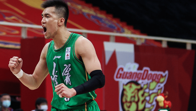 拒绝交罚款！郭艾伦晚上10点半仍在训练，工作室：只是想打球