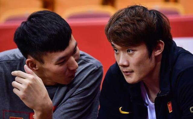 睢冉高调秀捐款，为何被质疑的易建联一直不愿意发捐款截图呢？