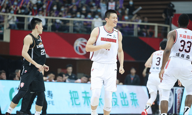 周鹏或成最大赢家！坐拥二阵和最佳防守球员，冲击总冠军+FMVP