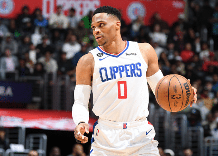 威少快船生涯首胜终结耻辱纪录：关键2+1怒吼疯狂庆祝 卡乔76分立大功