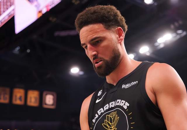 全场第1！1.9亿巨星在场赢22分，科尔追梦盛赞，杨毅恐被打脸