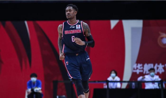 全乱了！马尚赛季报销，辽宁冠军稳了，郭艾伦有望成为第一人