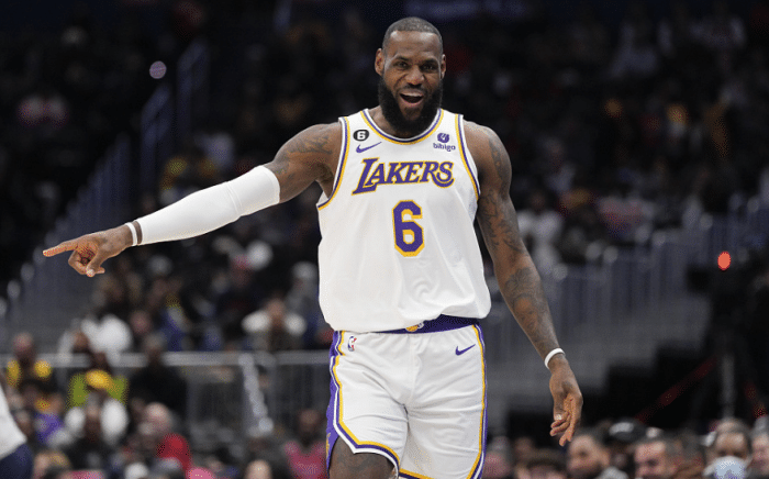 老鹰内讧：特雷-杨和主帅发生争执 内幕曝光最终杨拒绝上场