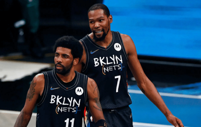 篮网内讧？杜兰特抱怨阵容+自曝申请离队真因 内部会议大莫点名本西