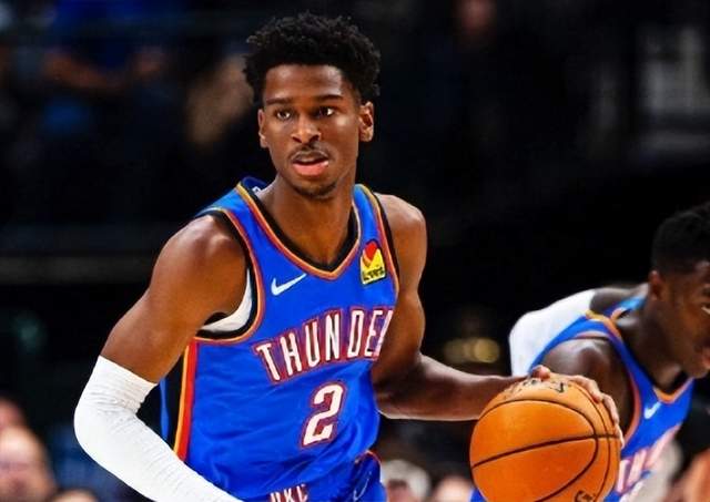 场均31分，杀入NBA前10！25岁天才赢得尊重，力压布克利拉德