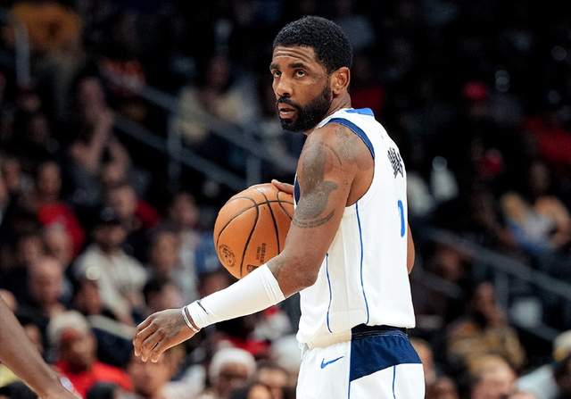 8战7败！欧文愚蠢犯规葬送比赛，5换2沦为笑柄，2.7亿彻底没戏