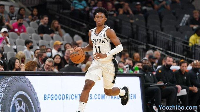 马刺12号秀被裁真因曝光：多次向女性裸露身体 或加盟其他球队