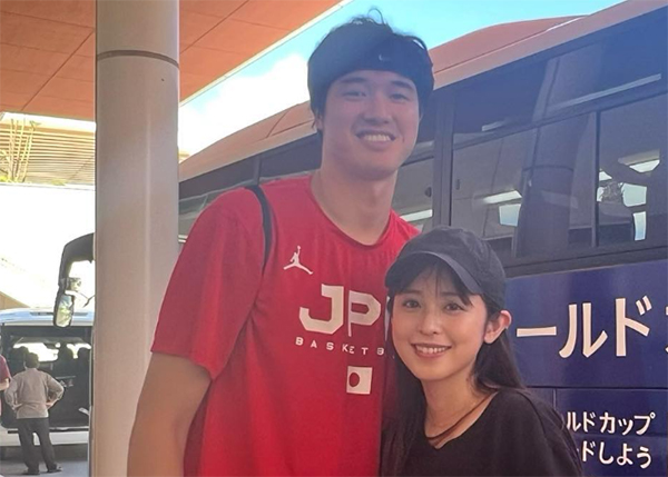 太阳三巨头发声祝福！日本天才感谢队友并直言：我的生日礼物呢？