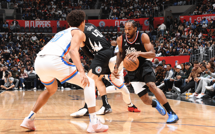 小卡32+6+6自我救赎：15中13攻防一体 威少为他疯狂庆祝