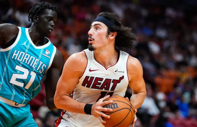 热火连遭伤病！22岁新秀拉伤腹股沟 斯帅更新约维奇膝伤好多了