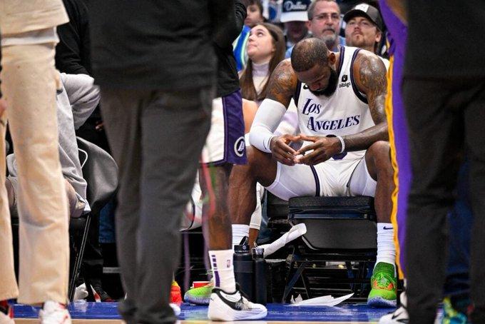 詹姆斯回应假装累了一幕：同意杜兰特观点 删除不再缺席季后赛豪言