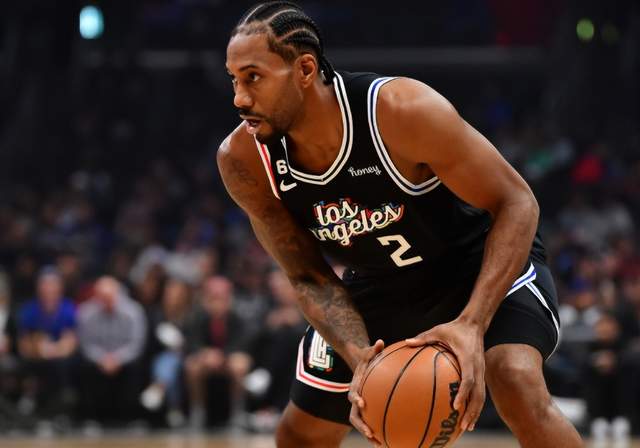 NBA动荡一夜！小卡再遭重伤，状元砸人或被监禁，黑七黑八恐上演