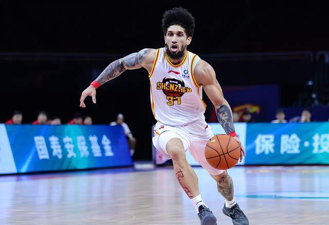 严查裁判，进攻犯规三分仍有效，深圳男篮被冤死