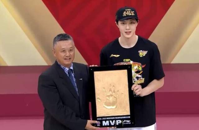用CBA公式评选NBA总决赛MVP，詹皇阿杜还能当选吗？结局让人意外