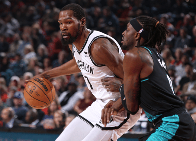 杜兰特比肩乔丹刷爆纪录：解锁26000分成就 篮网绝杀KD疯狂庆祝