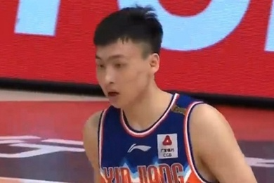 齐麟上场比赛崴脚 全明星赛视情况而定是否出战