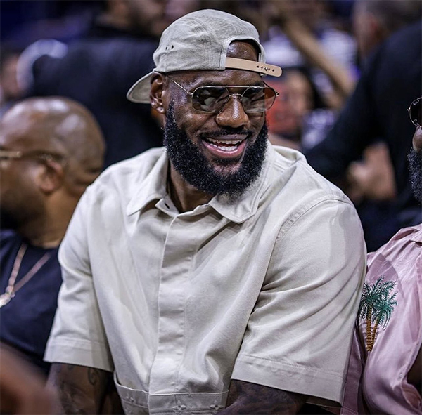 NBA众星现身波多黎各：詹皇甜瓜威少都来了 塔图姆转发大合影