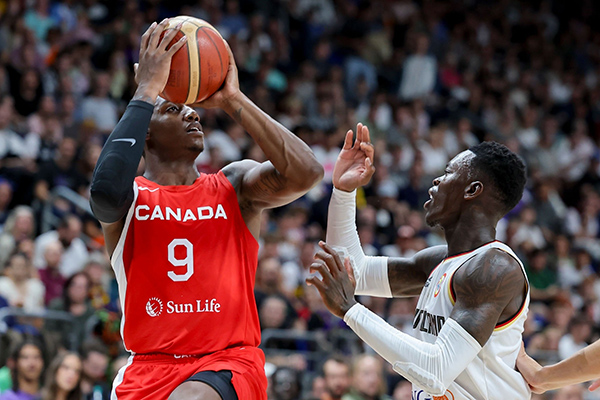 巴雷特14投轰31分夺冠：4.6秒绝平救主+加时6分 变身国际赛场大杀器