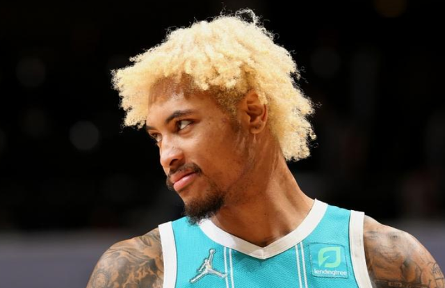 唏嘘！27岁悍将创生涯最佳，却遭30队集体无视，20+5恐拿底薪