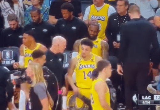 湖人替补席威少施罗德激烈争论：詹姆斯沮丧坐着不动 赛后小黑回应此事