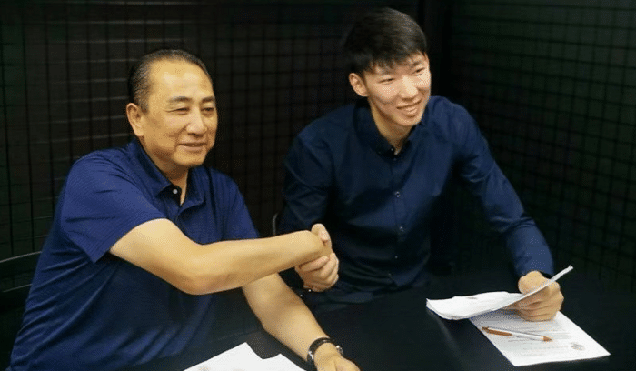 肥皂剧！周琦举报阴阳合同细节出炉，去其他球队可拿天价签字费