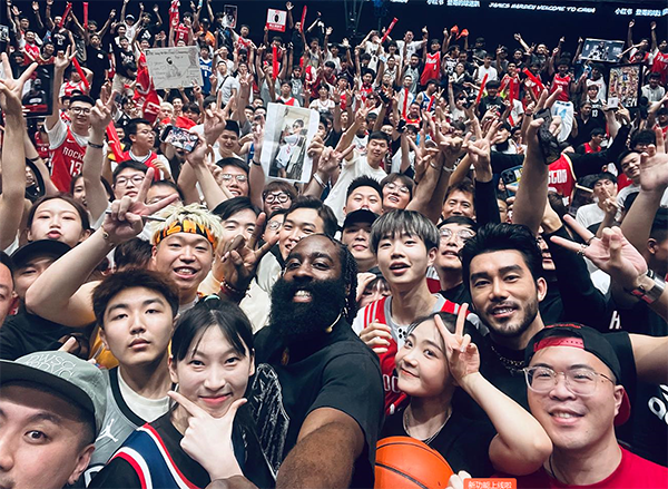 哈登承诺想来中国打一年！离队闹剧愈演愈烈 名嘴：他明年或被NBA淘汰