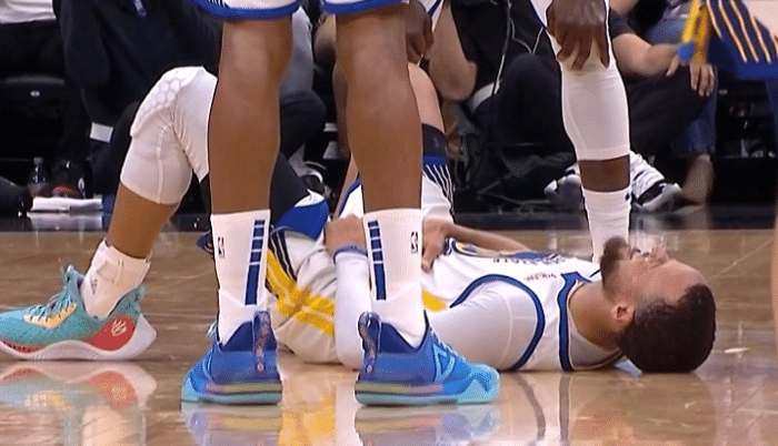 决战天王山！勇士半场领先4分，克莱里程碑爆发，库里险受伤