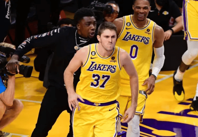 NBA励志哥再就业：湖人旧将与森林狼签下双向合同 12战投进13三分