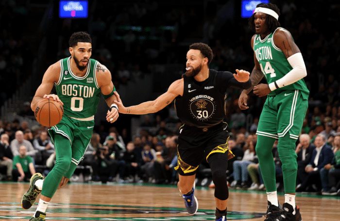 库里29+7轰逆天三分：末节7中1错失绝杀 惜败绿军刷新耻辱连败纪录