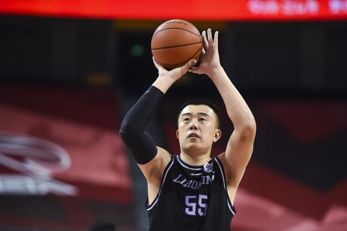 CCTV直播！辽宁对阵天津，取胜毫无难度，郭艾伦恐继续伤缺