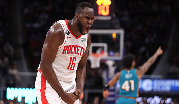 火箭旧将加鲁巴扎心了：表忠心后被裁失业 生涯都打NBA的梦想破灭