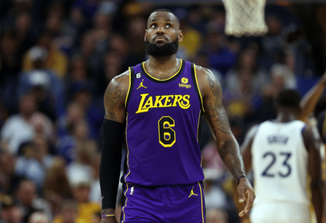 湖人输两场就没戏了？美媒列五大理由：伤病多三分差威少还是老样子