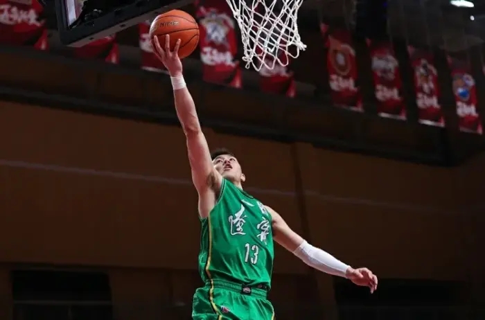 重磅！MVP结果出来了！不是周琦！中国第一后卫也正式换人