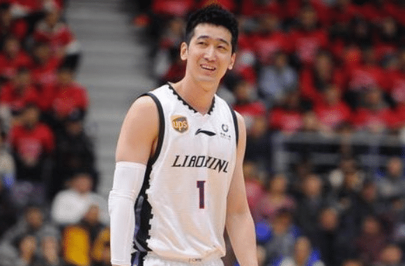官宣！辽篮大将遭遇手部骨折，预计缺席32周恐赛季报销