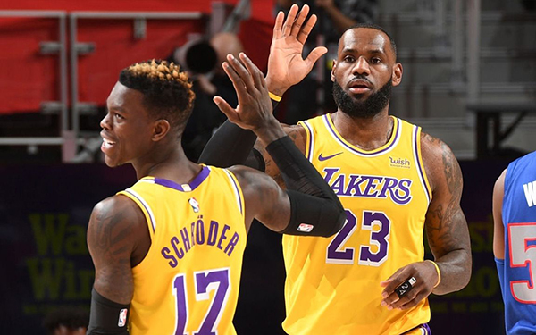 湖人后悔么？球队弃将与新援的数据对比，应验了詹姆斯那句话