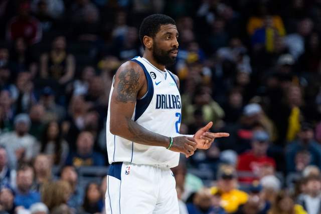 手握2大巨星，57天从争冠到投降！名嘴痛批灾难，独行侠仍不悔改