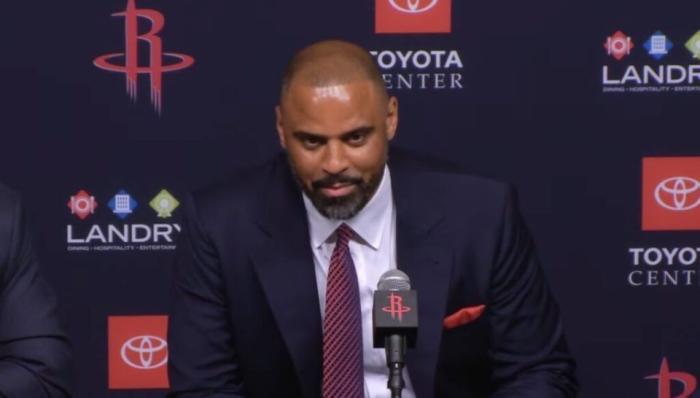 乌度卡正式亮相火箭！称赞伊森非常突出 老板相信4-5人能进全明星