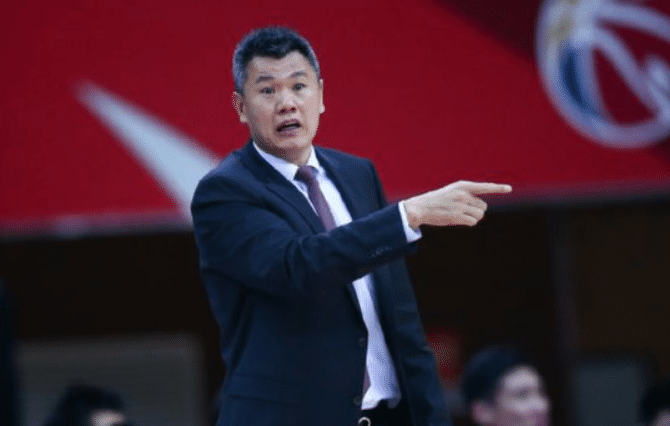CBA又一队大变天！总经理离职主帅下课，前福建外教有望接任