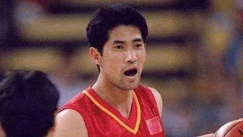 退役后安置体育局的李晓勇级别年薪如何？曾经的CBA第一后卫