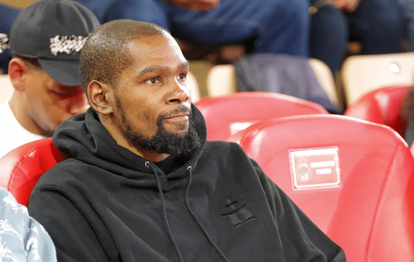 友谊万岁！杜兰特给好兄弟助威，源于当年约定，连续两年落后