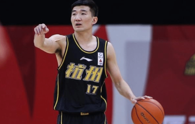 CBA土豪队大手笔！曝上海争夺孙铭徽+陈林坚，或组建豪华三巨头