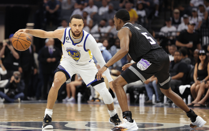 库里亲吻爱妻庆祝！湖勇具体赛程出炉 詹库大战引爆联盟湖人官方迎战