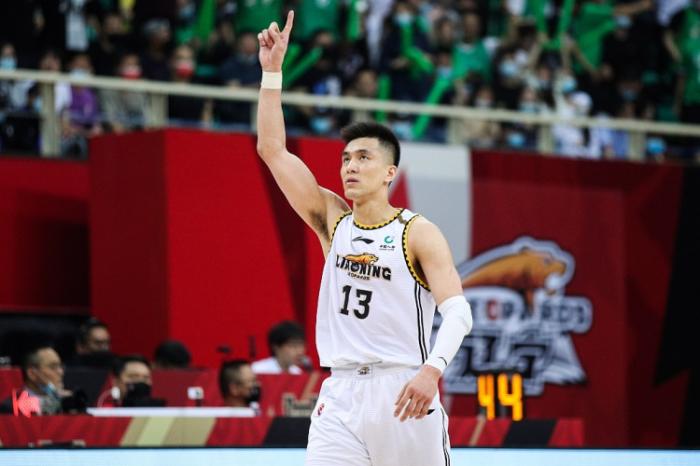 预测G3！杨毅苏群点出辽宁取胜之匙，郭艾伦赛后发文，张镇麟提醒全队！