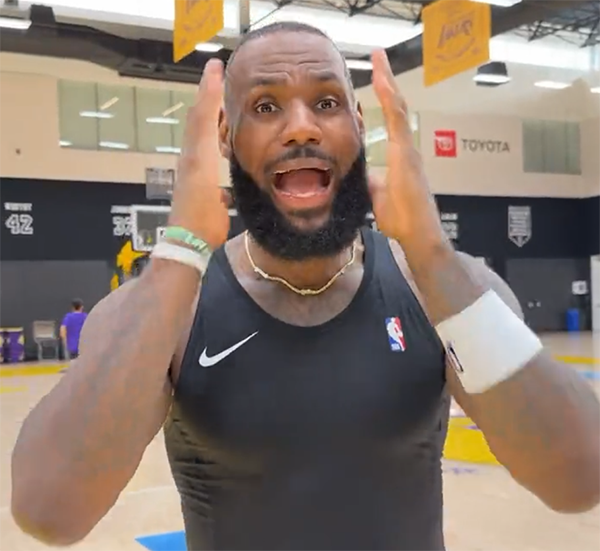 詹姆斯宣布缺战勇士！季前赛出战计划曝光 霸气回应被称联盟最老球员