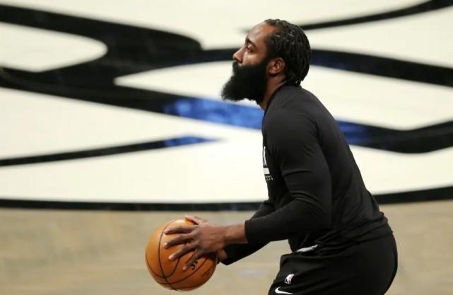 曝哈登腿筋康复有重大进展！他已开始场上训练，纳什透露复出条件