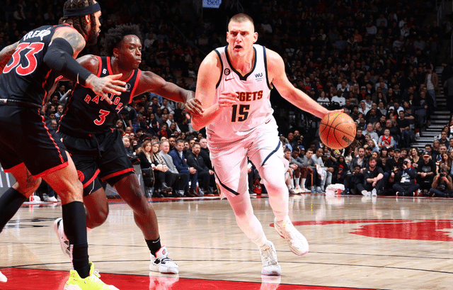 大爆冷！西部第一罕见4连败，1.7亿先生18中5梦游，MVP悬念再起