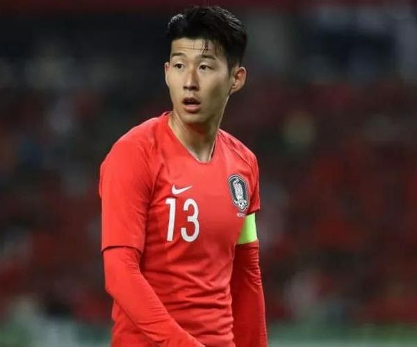 <a href=/qiuxingsh/zuqiush/133.html target=_blank class=infotextkey>孙兴慜</a>是韩国队的队长也是亚洲一哥